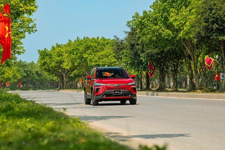 he-thong-adas-o-viet-nam-cuu-mang-thuc-te-hay-chieu-tro-phien-toai-corrola2-1784112533-810-width740height494 Hệ thống ADAS ở Việt Nam: Cứu mạng thực tế hay chiêu trò phiền toái? - 10