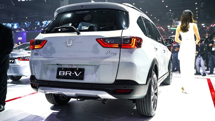 honda3-1783291477-698-width740height416 Ưu nhược điểm của Honda BR-V khi đối sánh Toyota Veloz Cross - 12