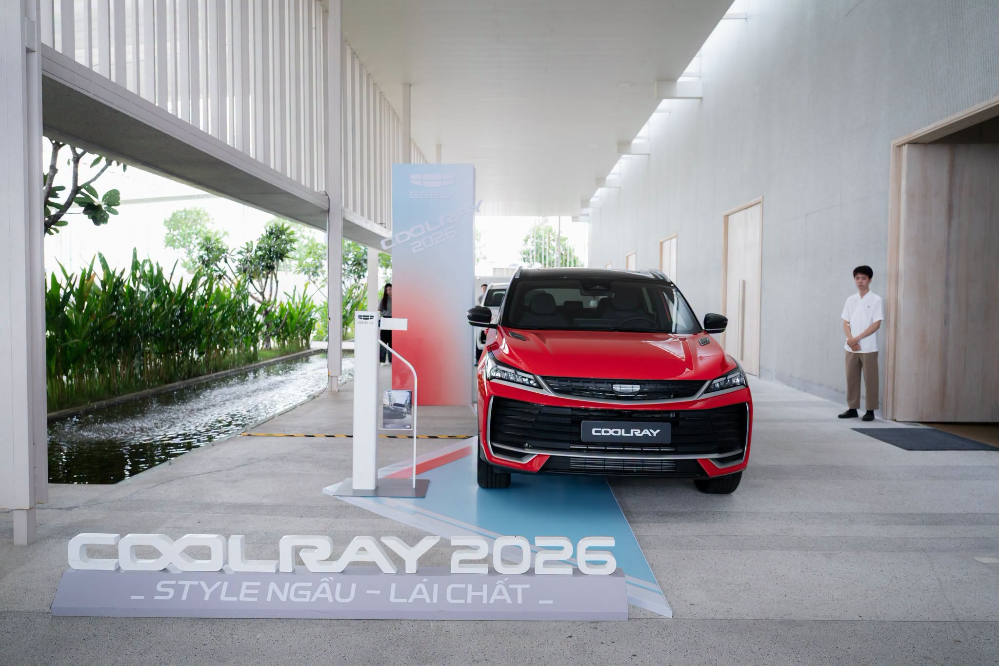 image1-1784017493-320-width2048height1365 Geely Coolray 2026 vừa ra mắt thị trường Việt Nam đầu tháng 6 với giá từ 499-599 triệu đồng. Mẫu SUV đô thị này hiện đã hoàn tất giai đoạn ghi nhận khách hàng Early Bird.