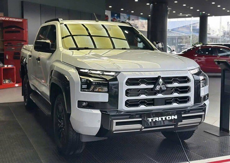 Xe bán tải Mitsubishi được hỗ trợ tương đương 100% lệ phí trước bạ đối với bản All-New Triton.