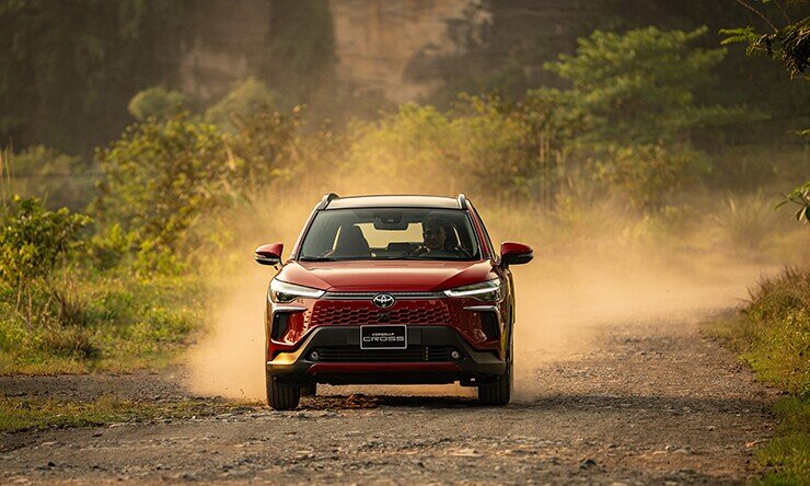 mua-corolla-cross-hr-v-cu-5-nam-tuoi-coi-chung-cross3-1781771469-845-width740height444 Mua Corolla Cross, HR-V cũ 5 năm tuổi: Coi chừng "nuôi nghiện" - 4