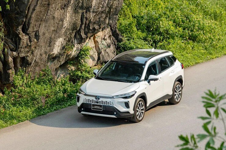 mua-corolla-cross-hr-v-cu-5-nam-tuoi-coi-chung-cross4-1781771469-629-width740height493 Mua Corolla Cross, HR-V cũ 5 năm tuổi: Coi chừng "nuôi nghiện" - 5