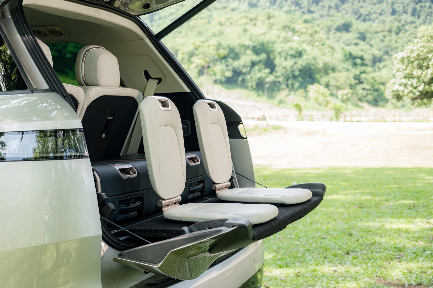 Lynk & Co 900 – Điểm nhấn SUV cao cấp hút khách đại gia Việt - 12