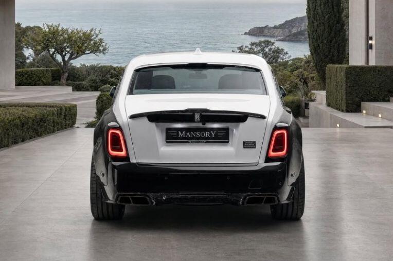 rr-1-1783786482-981-width764height508 Rolls-Royce Phantom "lột xác" trong gói nâng cấp từ hãng Mansory - 4
