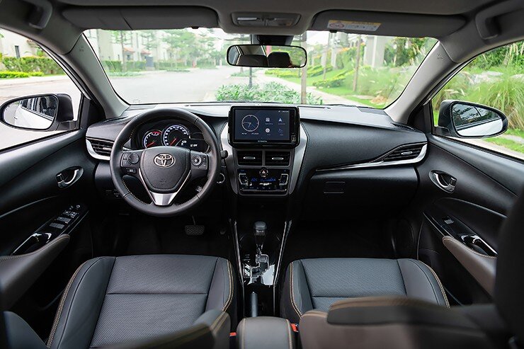 Khoang cabin của Toyota Vios mới sở hữu nhiều trang bị tiện nghi như: màn hình trung tâm 9 inch.