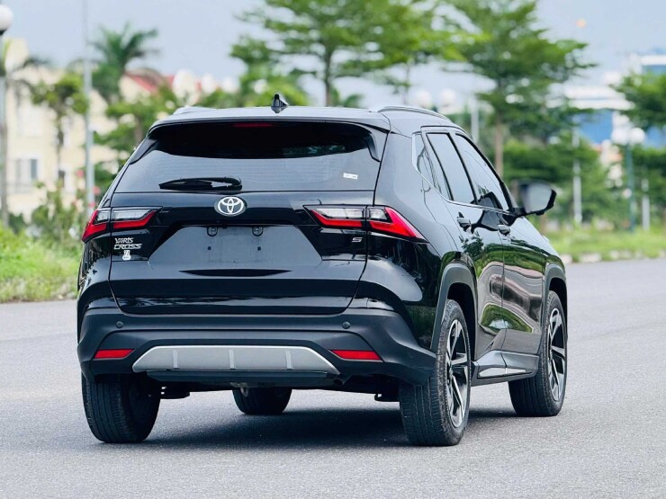 to2-1784243411-319-width740height555 Mổ xẻ ưu nhược điểm của bộ tứ SUV đang nổi hiện nay - 8