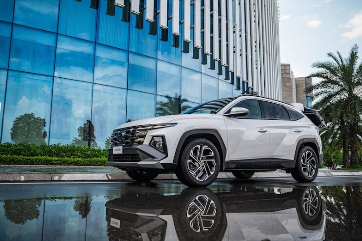 Hyundai Tucson và Toyota Camry Hybrid: Đâu là lựa chọn tốt hơn? - 3