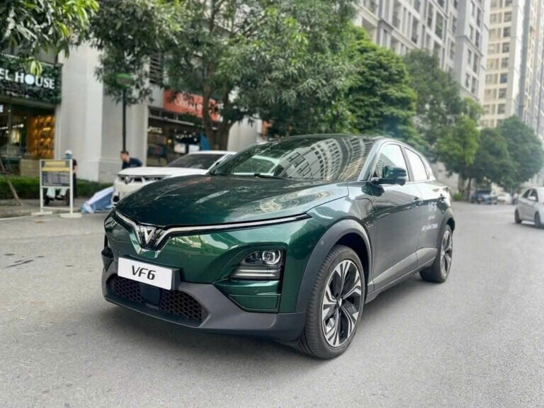 VinFast VF6 Eco vs VF6 Plus: Khác biệt gì khi chênh nhau 60 triệu đồng? - 7