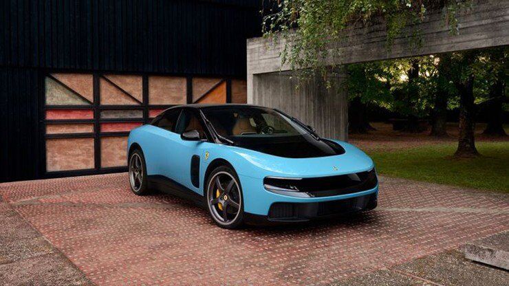 Bị chê không xứng mang logo Ferrari, xe điện Luce vẫn "cháy hàng" - 1