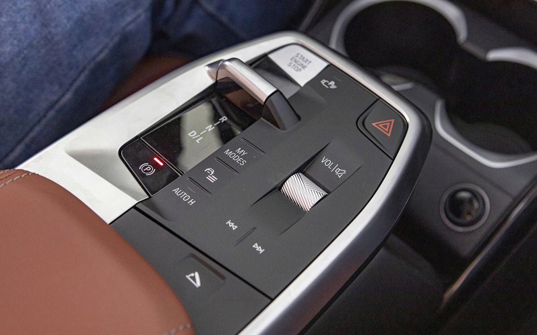 1-3-1786152482-275-width1868height1165 BMW X1 công bố giá bán gần 1,7 tỷ đồng tại Việt Nam - 10