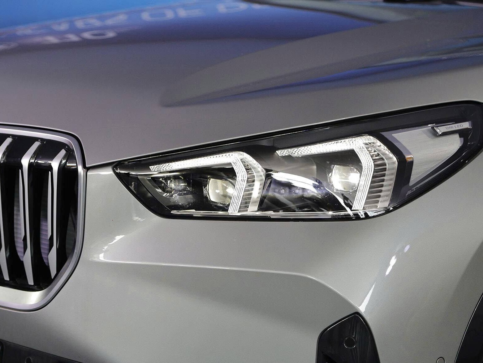 1-4-1786152427-445-width1561height1174 BMW X1 công bố giá bán gần 1,7 tỷ đồng tại Việt Nam - 4