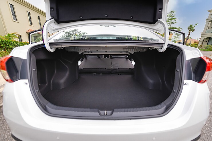 16-1786534505-734-width740height493 Giá xe Toyota Vios tháng 8/2026, ưu đãi 100% lệ phí trước bạ - 14