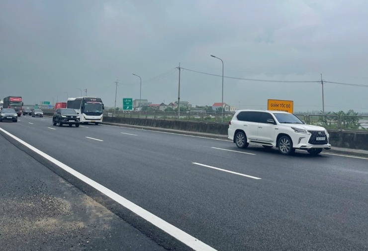 Cao tốc Cao Bồ - Mai Sơn vẫn giới hạn tốc độ tối đa 80 km/h.