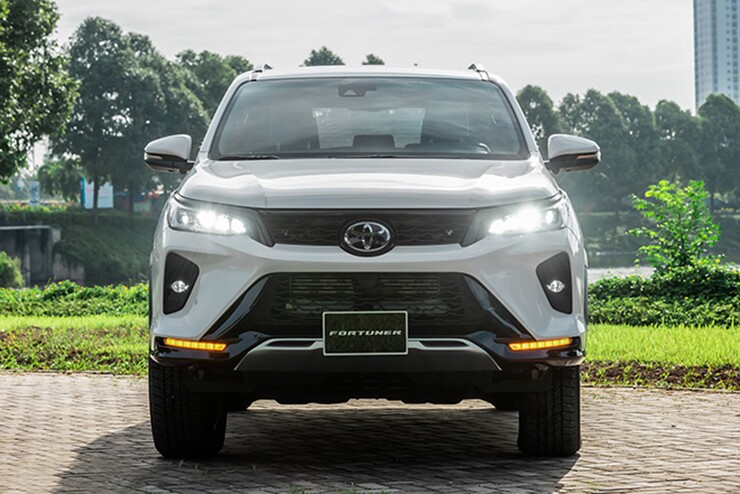 Giá xe Toyota Fortuner cập nhật tháng 8/2026 - 4