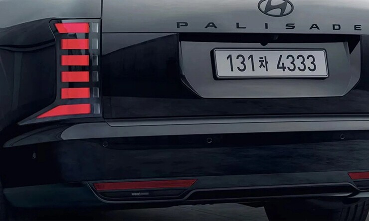 6-1787882032-797-width740height444 Hyundai Palisade 2027 hóa "chuyên cơ mặt đất" với nóc xe nâng 240 mm - 10
