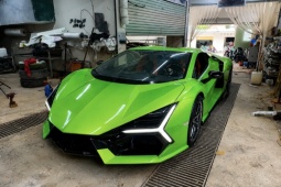 6045-1783506071-120-width740height495 Lamborghini tự chế từ bùn và xe Nissan cũ của nhóm YouTuber Việt lên báo ngoại