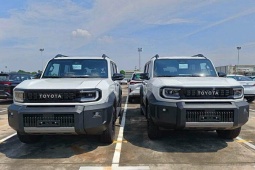 Lô xe Toyota Land Cruiser FJ đầu tiên cập cảng Việt Nam