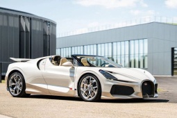 av-1785258060-495-width740height495 Bugatti xuất xưởng chiếc hypercar Mistral cuối cùng