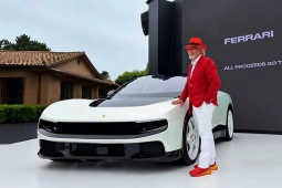Chiếc Ferrari Luce đầu tiên xuất xưởng chốt giá hơn 1.000 tỷ đồng