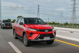 Giá xe Toyota Fortuner tháng 7/2026, bản máy xăng từ 1,155 tỷ đồng