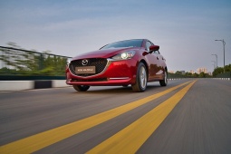 Giá xe Mazda2 niêm yết và lăn bánh tháng 7/2026