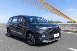 Giá xe Hyundai Custin lăn bánh tháng 7/2026