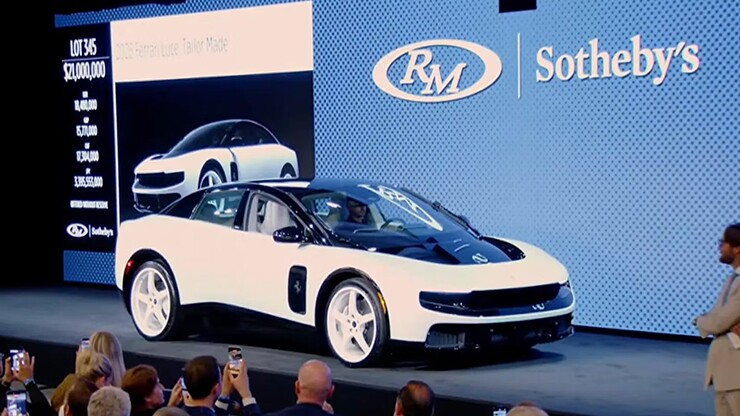 Ferrari Luce được đấu giá tại Monterey Car Week. Ảnh: Drive