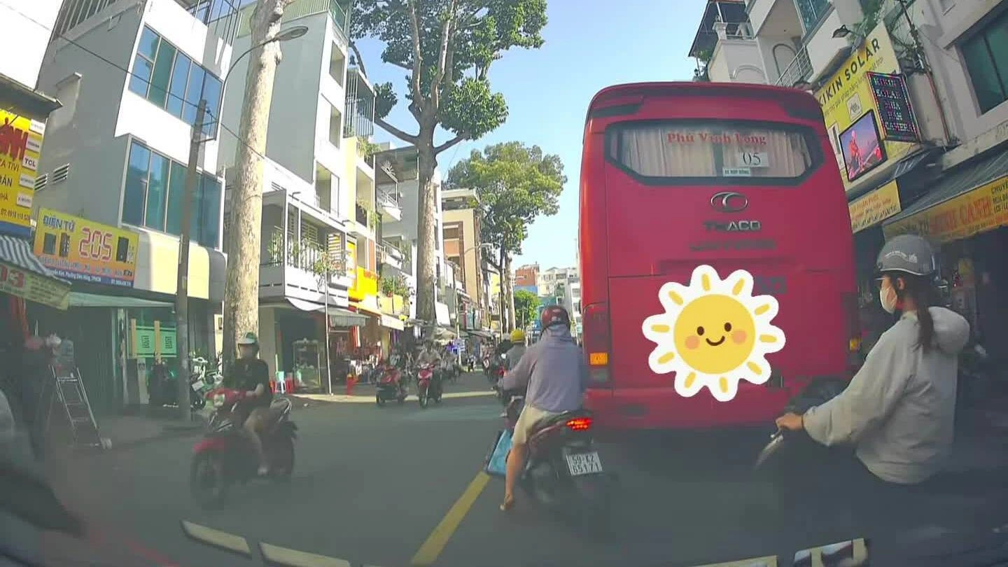 Được phạm lỗi để tránh xe phạm luật?