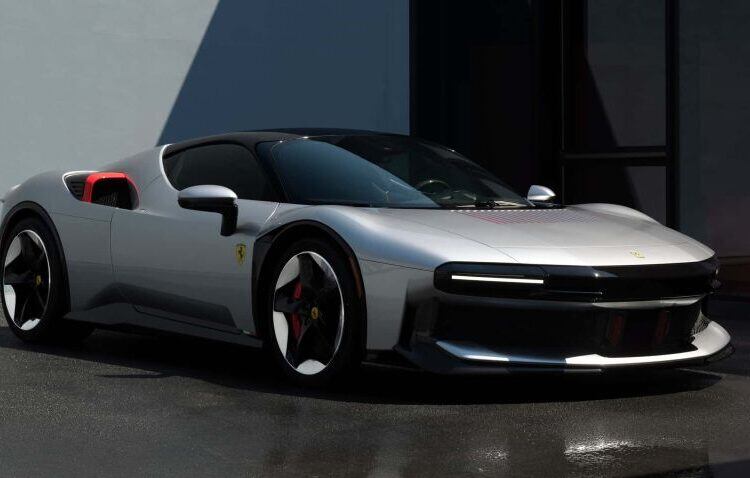Siêu xe Ferrari độc bản CZ26 lộ điện - 1