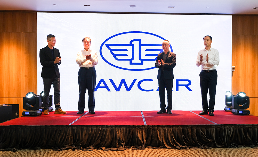 faw-bestune-chon-viet-nam-lam-diem-den-dau-tien-trong-hanh-trinh-cong-du-dong-nam-a-cong-bo-chuan-nh-25-1787292225-130-width1000height610 Ban lãnh đạo FAW Bestune thực hiện nghi thức công bố nhận diện thương hiệu FAWCAR, đánh dấu bước chuyển mới trong chiến lược nâng tầm thương hiệu toàn cầu trong đó có Việt Nam.