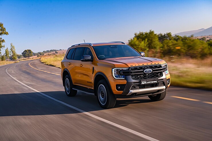 gia-xe-ford-everest-cap-nhat-thang-8-2026-tang-the-thay-va-dau-nhot-25-1787657178-155-width740height492 Giá xe Ford Everest cập nhật tháng 8/2026 - 14