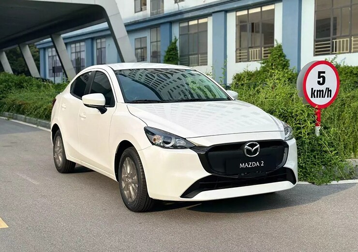 Giá xe Mazda2 tháng 7/2026, bản Sport từ 537 triệu đồng - 3