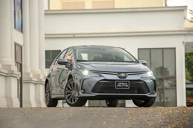 gia-xe-toyota-corolla-altis-moi-nhat-thang-8-2026-3-1785937957-126-width740height493 Giá xe Toyota Corolla Altis mới nhất tháng 8/2026 - 1