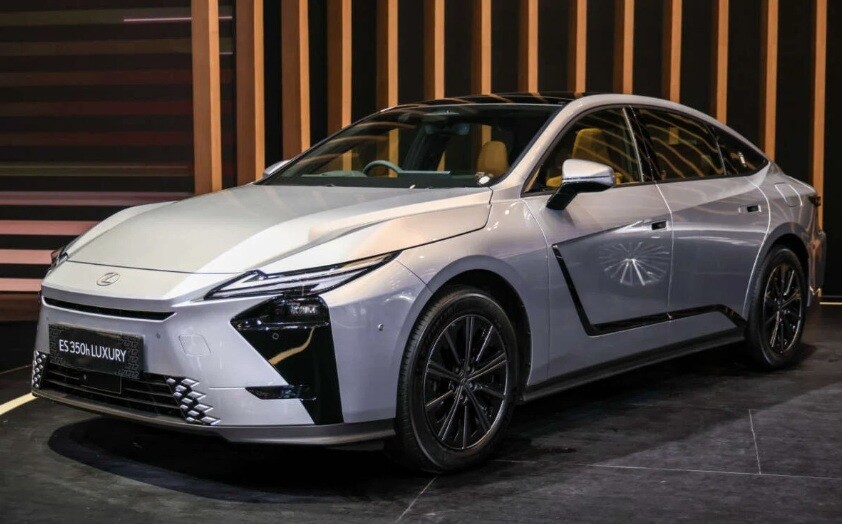 Lexus đã chính thức giới thiệu ES thế hệ thứ tám tại Triển lãm Ô tô Quốc tế Gaikindo (GIIAS) 2026.
