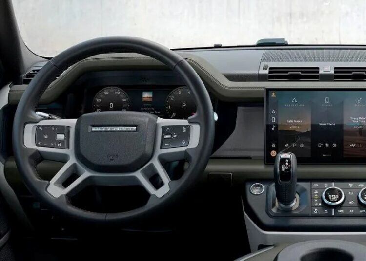 Land Rover triệu hồi 250.857 xe, có năm sản xuấ từ năm 2020 - 2026 do đầu nối trong hệ thống túi khí.