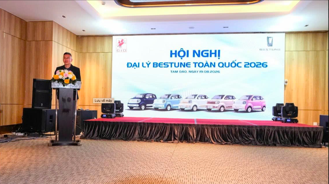 picture-9-1787282787-129-width1139height638 Ông Dai Yong Lin – CEO Bestune Việt Nam, phát biểu khai mạc Hội nghị Đại lý Bestune toàn quốc 2026.
