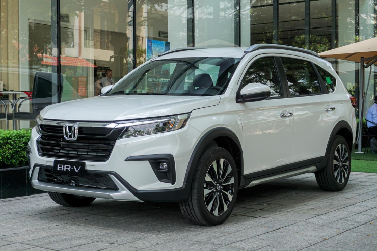 suzuki-xl7-hybrid-cong-nghe-nua-mua-hay-br-v3-1-1785841453-261-width740height493 Honda BR-V nổi bật với động cơ 1.5L mạnh mẽ cùng gói công nghệ hỗ trợ lái Honda SENSING