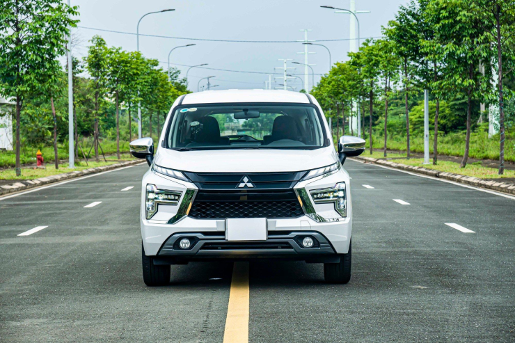 suzuki-xl7-hybrid-cong-nghe-nua-mua-hay-xpander2-1785841453-168-width740height493 Xpander vẫn là mẫu MPV bán chạy nhất thị trường Việt Nam, trở thành đối thủ lớn nhất mà XL7 Hybrid phải vượt qua