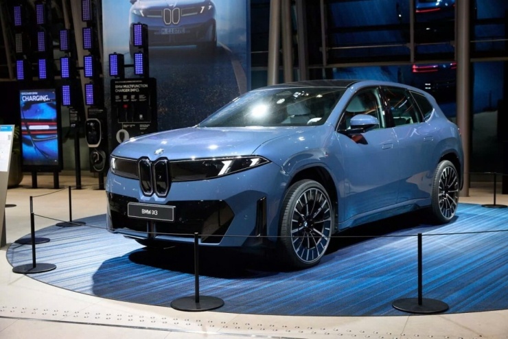 Mẫu xe điện BMW iX3 được sản xuất tại Đức từ 25/11/2025 đến 04/03/2026.