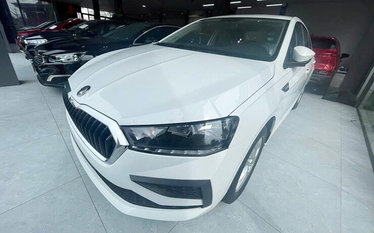 Xe châu Âu Skoda Slavia giảm giá còn 380 triệu đồng tại đại lý - 5