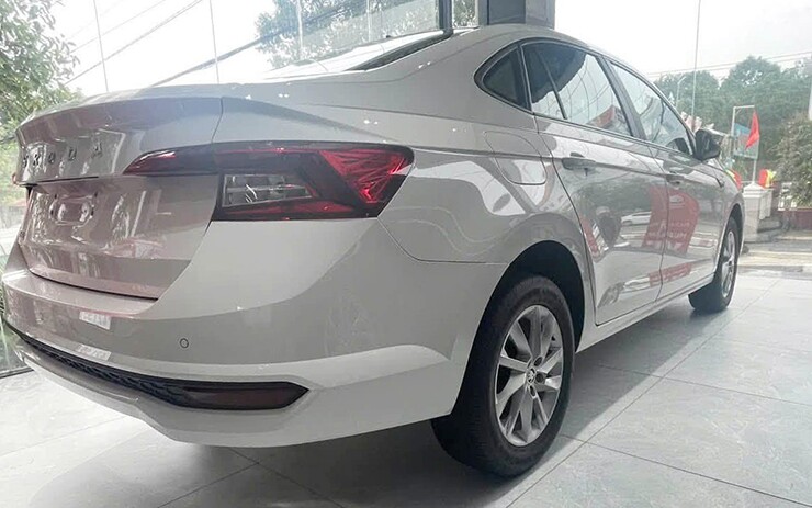 Xe châu Âu Skoda Slavia giảm giá còn 380 triệu đồng tại đại lý - 7