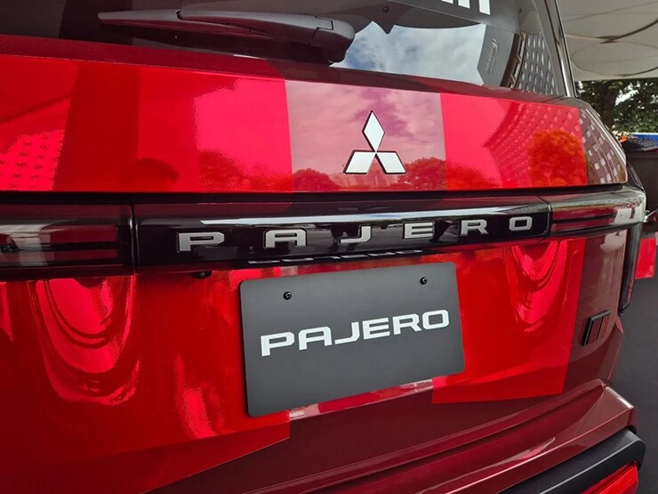 5-1788844388-461-width740height555 Vừa ra mắt, Mitsubishi Pajero 2026 đã có bản off-road siêu ngầu - 6