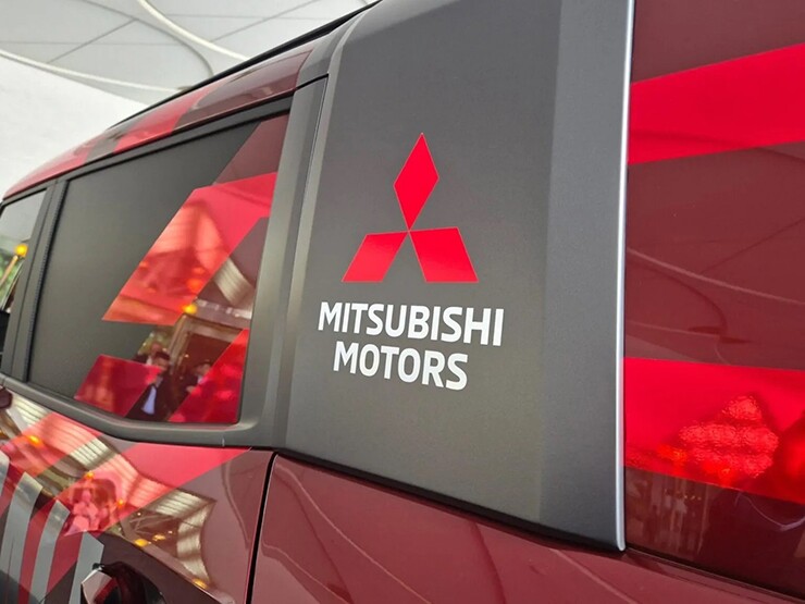 6-1788844388-690-width740height555 Vừa ra mắt, Mitsubishi Pajero 2026 đã có bản off-road siêu ngầu - 7