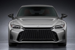 av-1757524741-227-width740height495 Lexus IS thế hệ mới lộ diện với thiết kế khác biệt