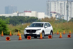 ava2-1786472512-464-width740height495 Giá xe Honda CR-V mới nhất tháng 8/2026