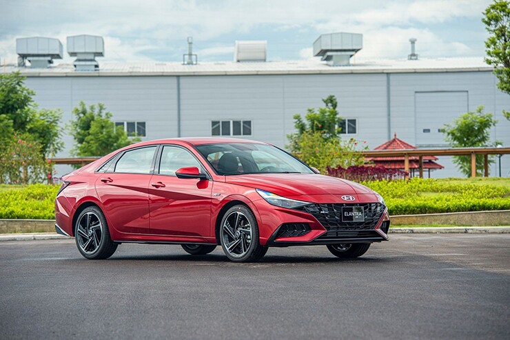 Giá xe Hyundai Elantra cập nhật tháng 9/2026 - 3