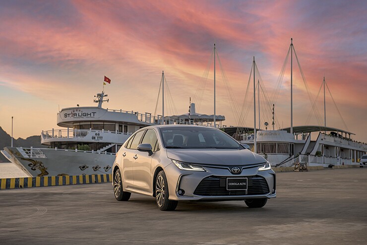 Giá xe Toyota Corolla Altis cập nhật tháng 9/2026 - 1