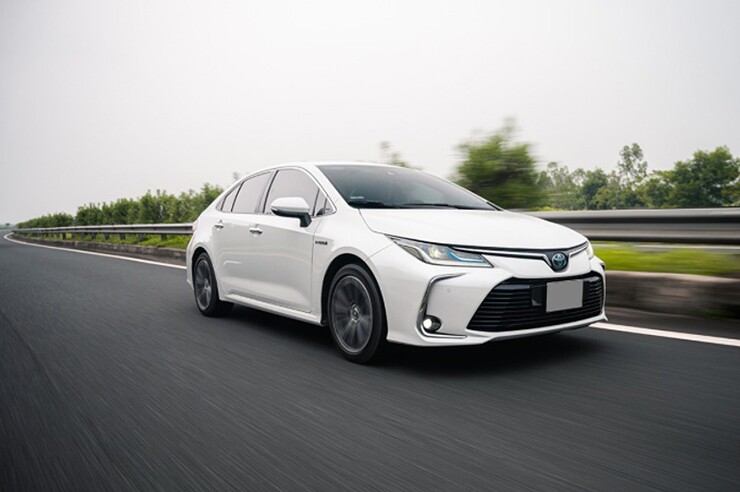 Giá xe Toyota Corolla Altis cập nhật tháng 9/2026 - 6