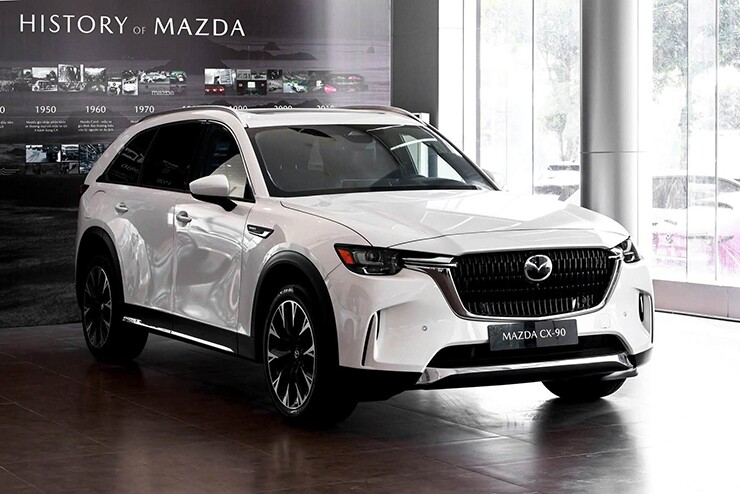 mazda-cx-90-phev-bat-ngo-giam-gia-hon-80-trieu-dong-tai-dai-ly-2-1790619447-128-width740height494 Mazda CX-90 PHEV bất ngờ giảm giá hơn 80 triệu đồng tại đại lý - 1