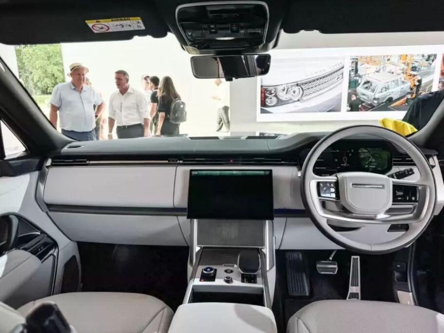 rr-5-1788849825-54-width911height683 Range Rover phiên bản thuần điện Electric ra mắt toàn cầu - 3